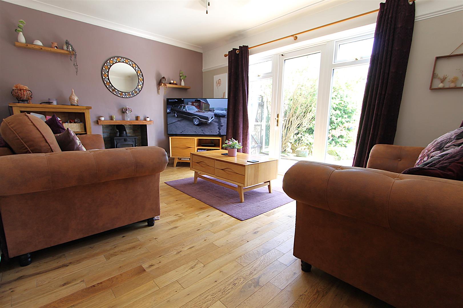 3 bed property in Birmingham Road, Kidderminster